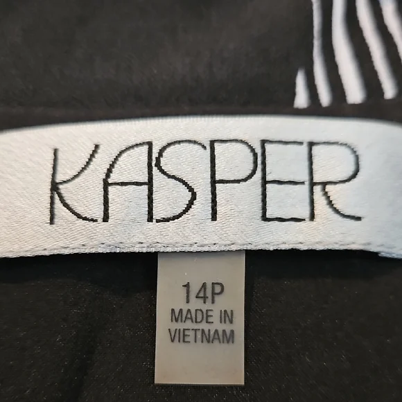 Kasper Black and White Midi Dress with Sophisticated Style - Picture 2 of 10